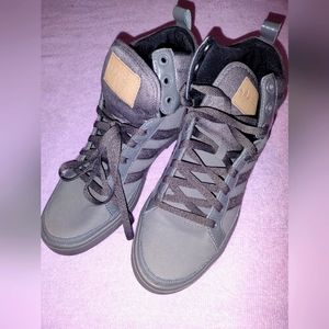 Adidas Gray Size 8 Men's Hightop sneakers
